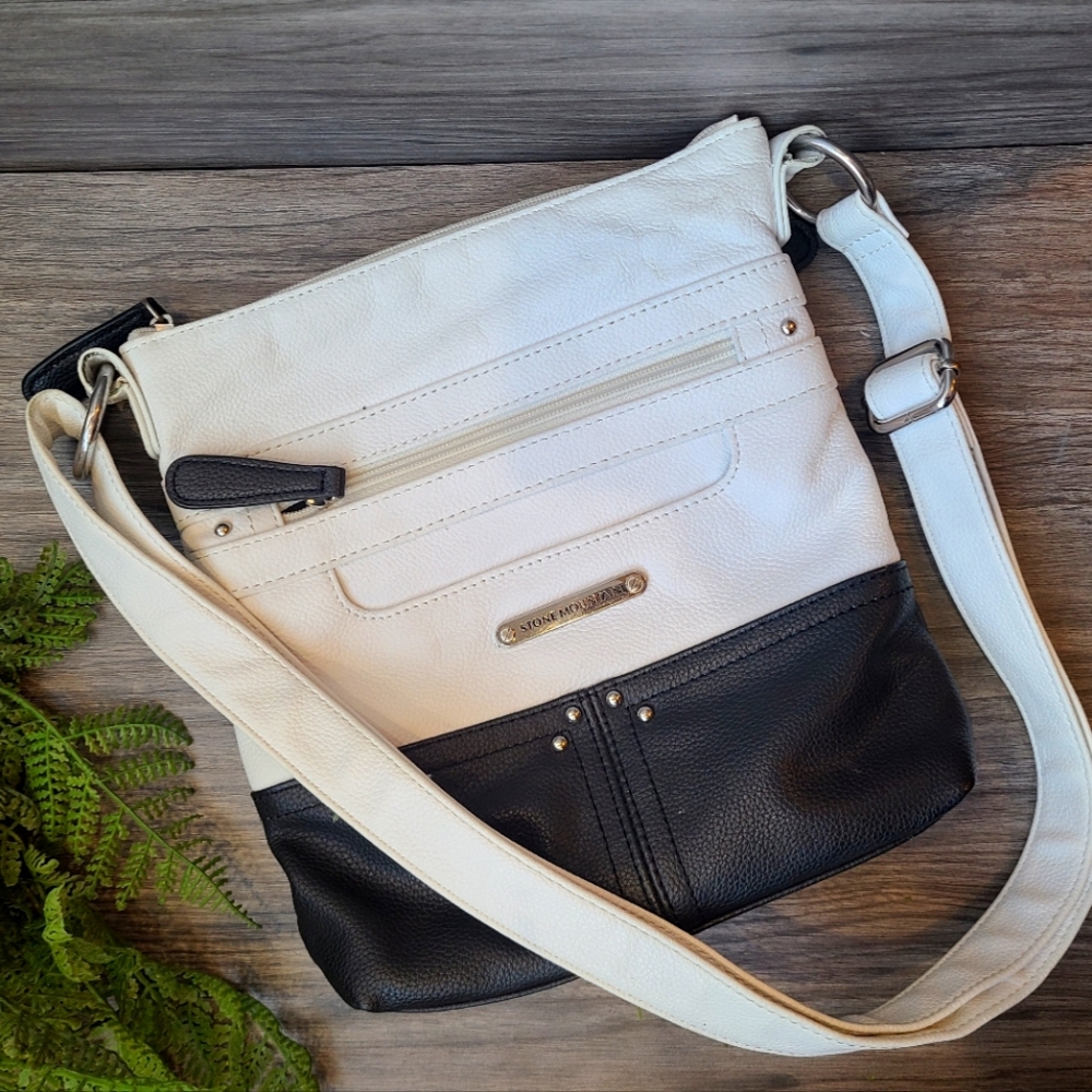 Leather Stone Moutain Crossbody